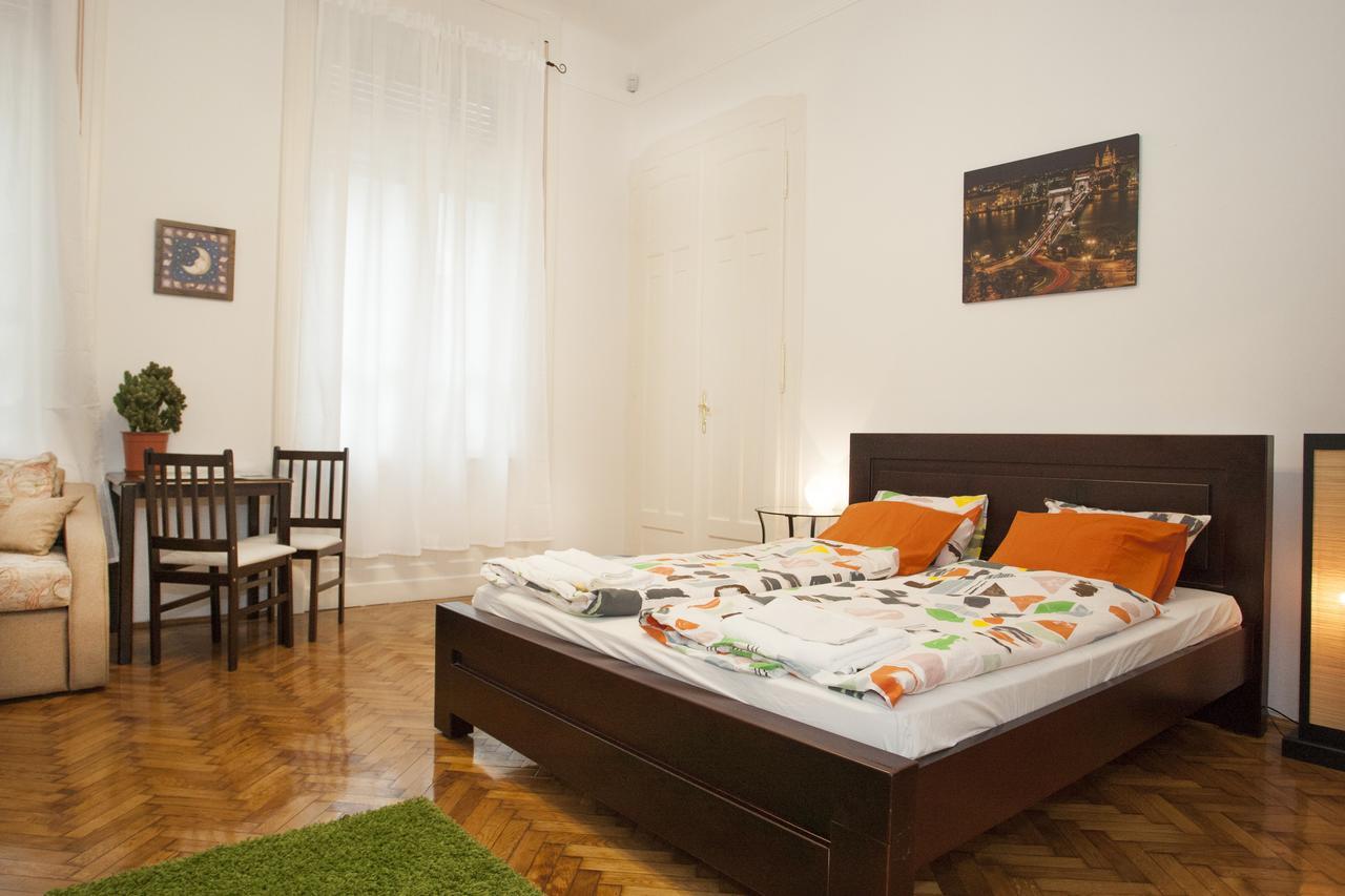 Ariel Studio Close to St. Stephen Basilica Budapest Exterior foto