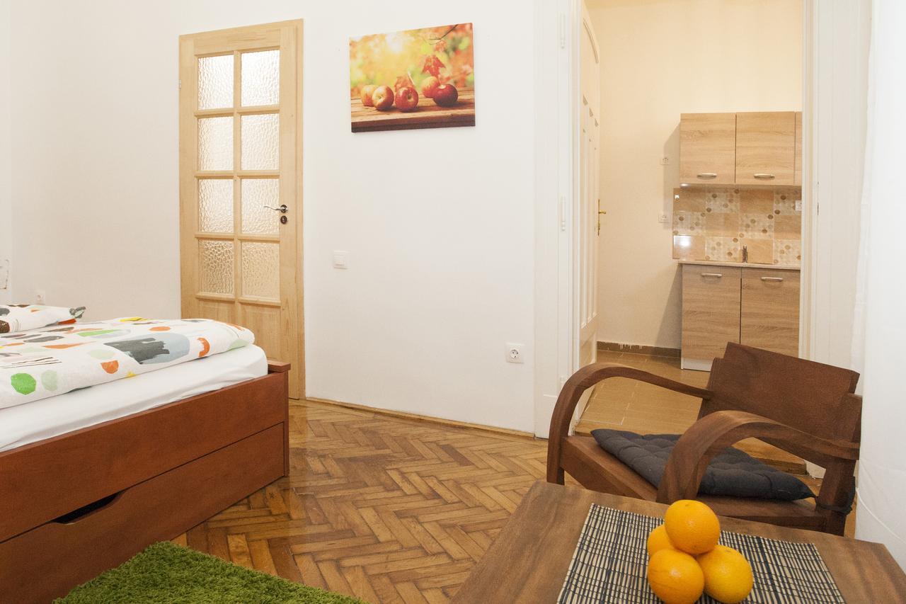 Ariel Studio Close to St. Stephen Basilica Budapest Exterior foto